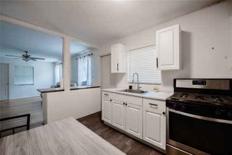 Casa en venta en Frostproof, Florida, 2 dormitorios, 71.35 m2 № 2229680 - foto 15