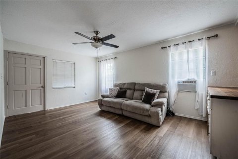 Casa en venta en Frostproof, Florida, 2 dormitorios, 71.35 m2 № 2229680 - foto 10