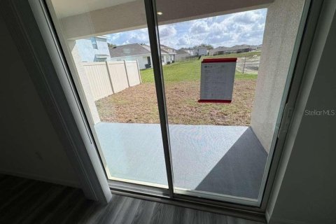 House in Zephyrhills, Florida 3 bedrooms, 144.93 sq.m. № 2284269 - photo 16