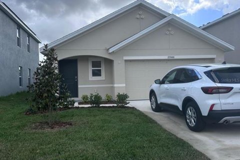 Casa en Zephyrhills, Florida 3 dormitorios, 144.93 m2 № 2284269