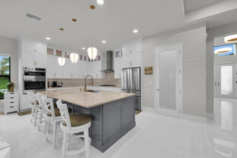 House in Port St. Lucie, Florida 3 bedrooms, 259.29 sq.m. № 2361686 - photo 8