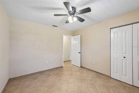 House in Sarasota, Florida 3 bedrooms, 135.73 sq.m. № 2220261 - photo 20
