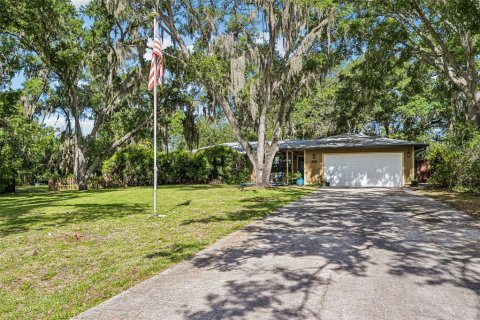 House in Sarasota, Florida 3 bedrooms, 135.73 sq.m. № 2220261 - photo 3