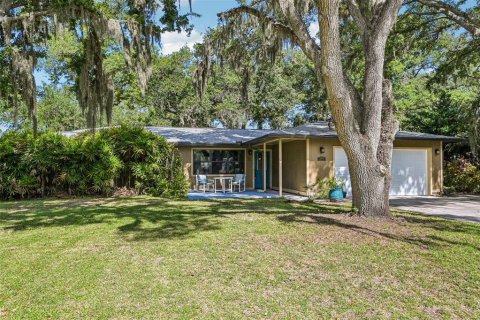 House in Sarasota, Florida 3 bedrooms, 135.73 sq.m. № 2220261 - photo 5