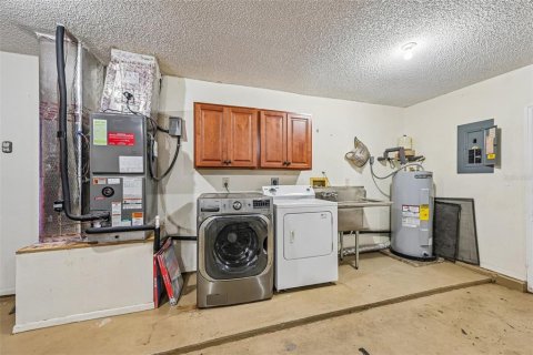 House in Sarasota, Florida 3 bedrooms, 135.73 sq.m. № 2220261 - photo 26