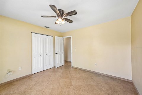 House in Sarasota, Florida 3 bedrooms, 135.73 sq.m. № 2220261 - photo 22