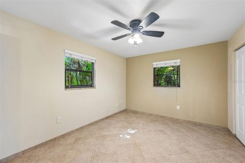 House in Sarasota, Florida 3 bedrooms, 135.73 sq.m. № 2220261 - photo 23