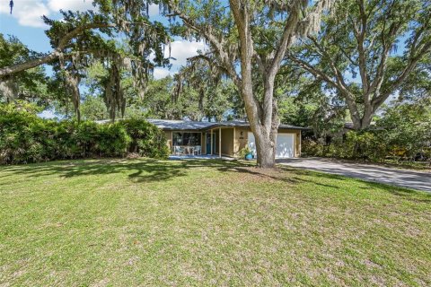 House in Sarasota, Florida 3 bedrooms, 135.73 sq.m. № 2220261 - photo 4