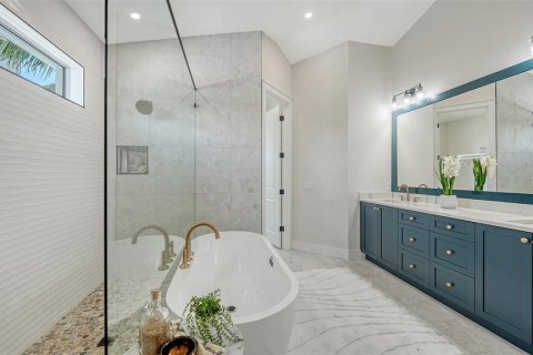 House in Bradenton, Florida 4 bedrooms, 228.63 sq.m. № 1795223 - photo 27