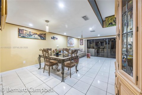 Adosado en venta en Sunrise, Florida, 3 dormitorios, 140.47 m2 № 2010720 - foto 12