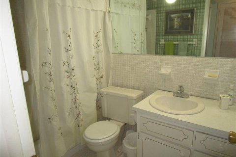 Condo in Saint Petersburg, Florida, 1 bedroom  № 1437943 - photo 9