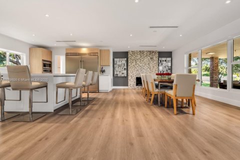 Casa en venta en Southwest Ranches, Florida, 6 dormitorios, 399.11 m2 № 2035427 - foto 8