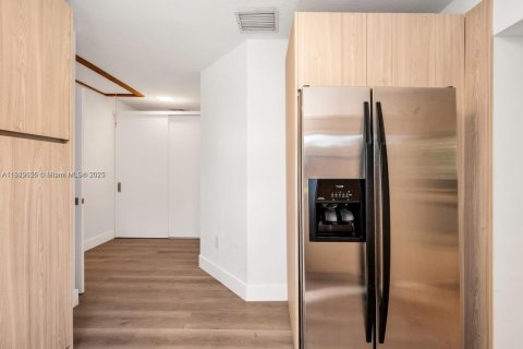 Casa en venta en Southwest Ranches, Florida, 6 dormitorios, 399.11 m2 № 2035427 - foto 17