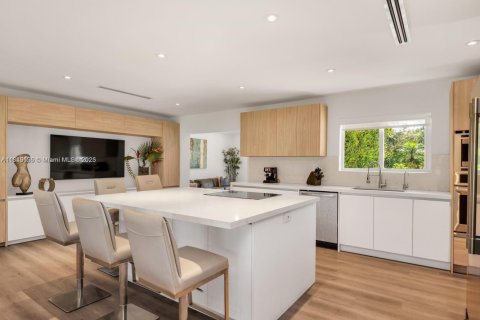 Casa en venta en Southwest Ranches, Florida, 6 dormitorios, 399.11 m2 № 2035427 - foto 10