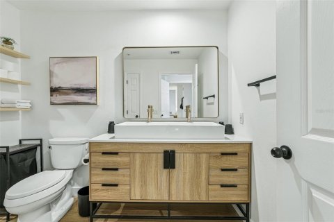 Condo in Orlando, Florida, 2 bedrooms № 2305010 - photo 22