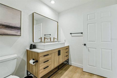 Condo in Orlando, Florida, 2 bedrooms № 2305010 - photo 25