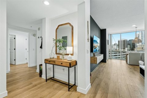 Condo in Orlando, Florida, 2 bedrooms № 2305010 - photo 5