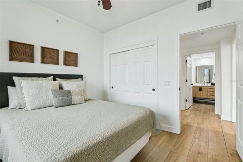 Condo in Orlando, Florida, 2 bedrooms № 2305010 - photo 27