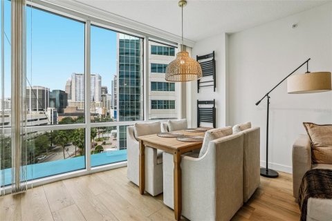 Condo in Orlando, Florida, 2 bedrooms № 2305010 - photo 9