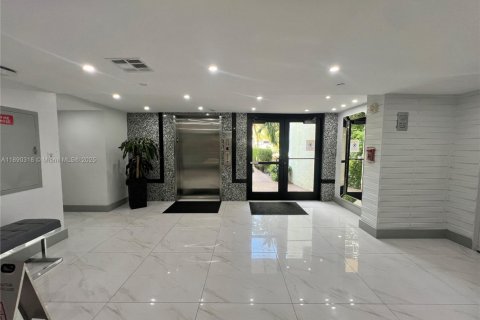 Copropriété à louer à Sunny Isles Beach, Floride: 1 chambre, 71.26 m2 № 1946824 - photo 22