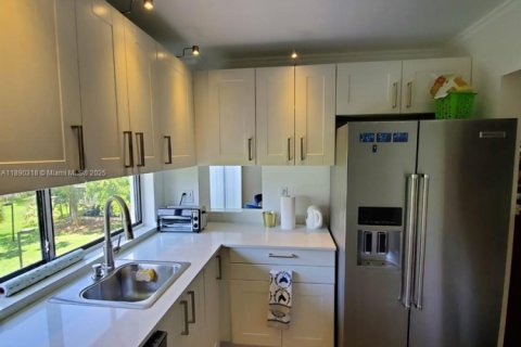 Copropriété à louer à Sunny Isles Beach, Floride: 1 chambre, 71.26 m2 № 1946824 - photo 11