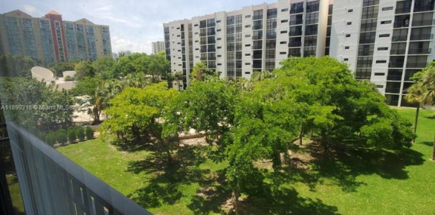 Condo à Sunny Isles Beach, Floride, 1 chambre № 1946824