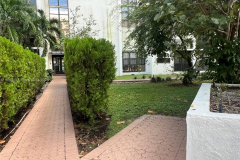 Copropriété à louer à Sunny Isles Beach, Floride: 1 chambre, 71.26 m2 № 1946824 - photo 26