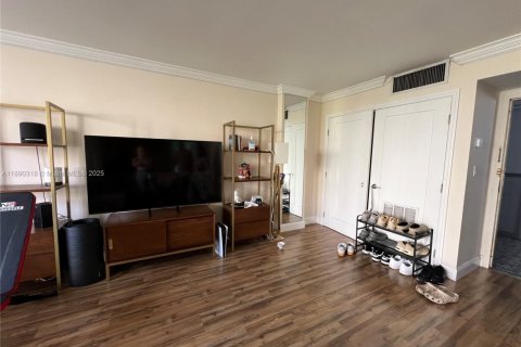 Copropriété à louer à Sunny Isles Beach, Floride: 1 chambre, 71.26 m2 № 1946824 - photo 13
