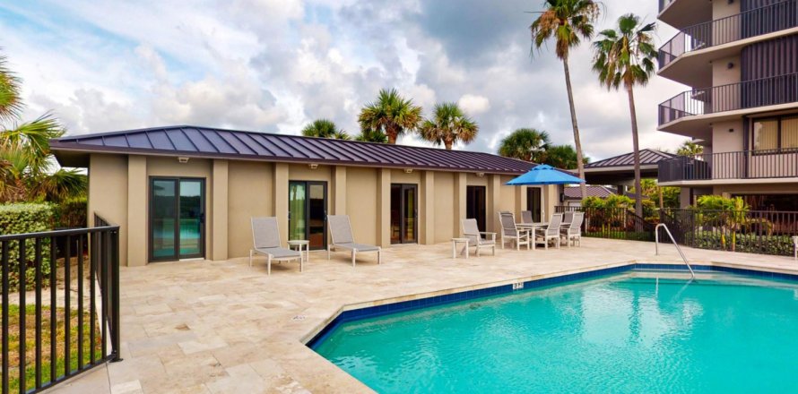 Condo in Hutchinson Island South, Florida, 3 bedrooms  № 932462