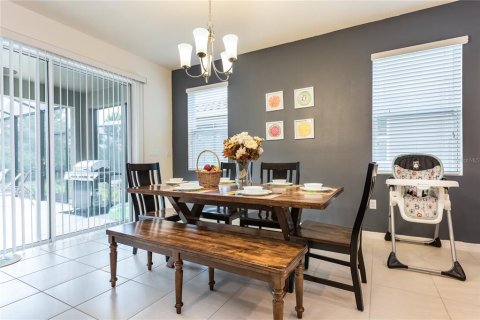 Villa ou maison à vendre à Davenport, Floride: 6 chambres, 303.79 m2 № 1791545 - photo 5