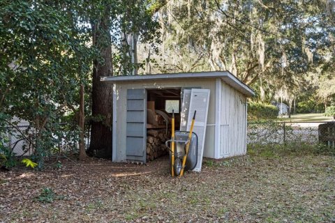 House in Gainesville, Florida 4 bedrooms, 177.81 sq.m. № 2211983 - photo 20
