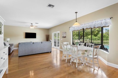 House in Boca Raton, Florida 4 bedrooms, 292.27 sq.m. № 2088128 - photo 16