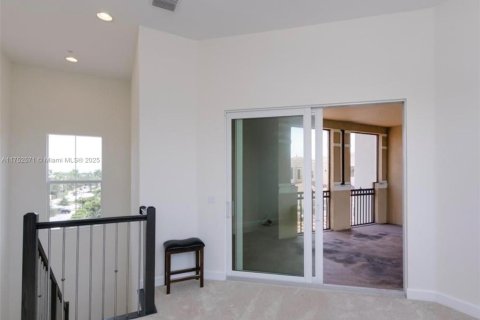 Adosado en venta en Sunrise, Florida, 4 dormitorios, 273.32 m2 № 1711164 - foto 26