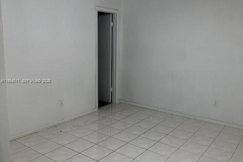 Casa en alquiler en Miami, Florida, 4 dormitorios, 236.25 m2 № 2009169 - foto 6