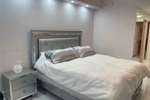 Copropriété à louer à Sunny Isles Beach, Floride: 3 chambres, 205.69 m2 № 1791068 - photo 14