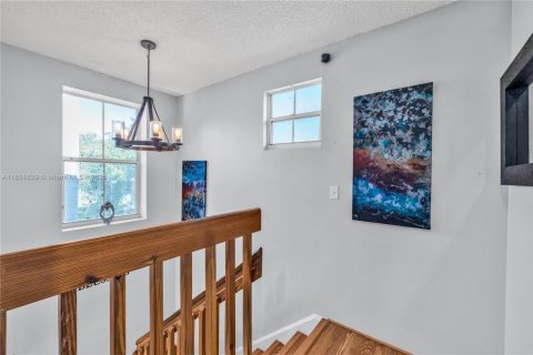 Villa ou maison à vendre à Pembroke Pines, Floride: 3 chambres, 171.68 m2 № 1790527 - photo 24