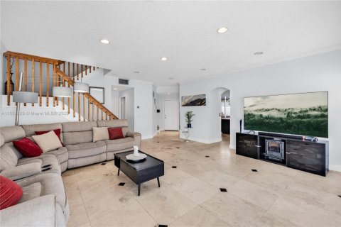 Villa ou maison à vendre à Pembroke Pines, Floride: 3 chambres, 171.68 m2 № 1790527 - photo 3