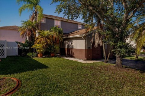 Villa ou maison à vendre à Pembroke Pines, Floride: 3 chambres, 171.68 m2 № 1790527 - photo 8