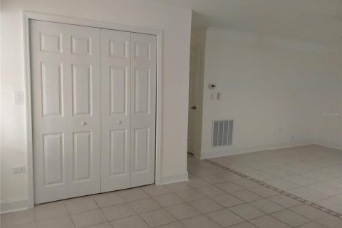 Casa en alquiler en Saint Petersburg, Florida, 2 dormitorios, 139.35 m2 № 1833082 - foto 14