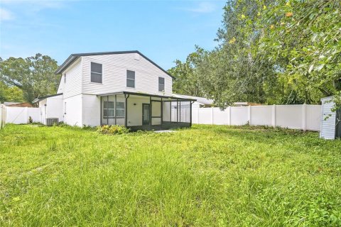 House in Tampa, Florida 4 bedrooms, 130.71 sq.m. № 2330953 - photo 29