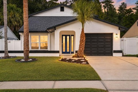 Villa ou maison à Tampa, Floride 4 chambres, 130.71 m2 № 2330953