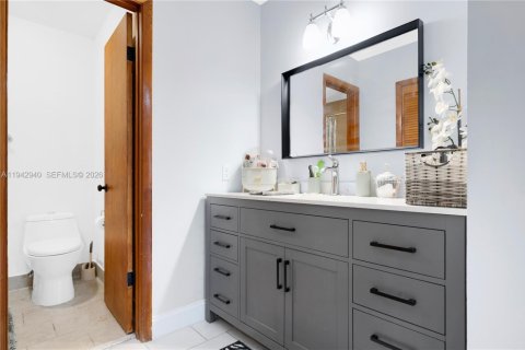 Casa en venta en Miami, Florida, 3 dormitorios, 123.75 m2 № 2000293 - foto 24