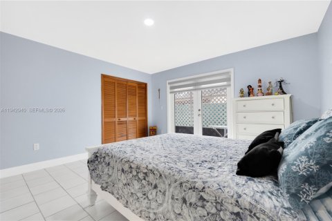 Casa en venta en Miami, Florida, 3 dormitorios, 123.75 m2 № 2000293 - foto 21