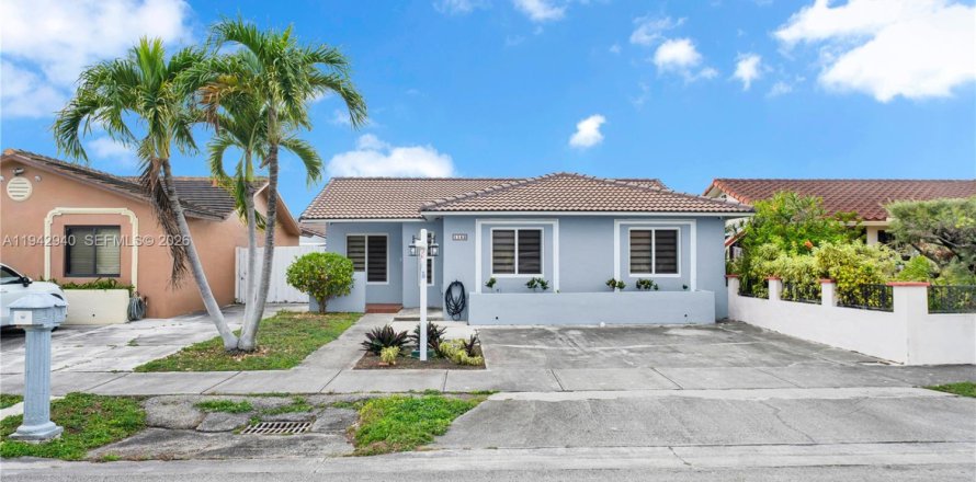 Casa en Miami, Florida 3 dormitorios, 123.75 m2 № 2000293