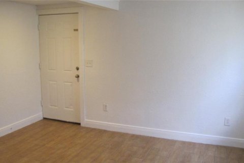 Appartement à louer à Tampa, Floride: 2 chambres, 44.59 m2 № 1909355 - photo 3