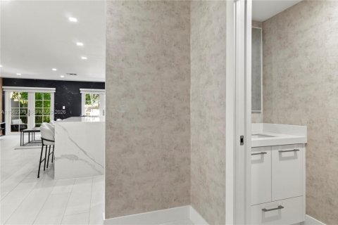 Купить таунхаус в Майами, Флорида 3 спальни, 146.79м2, № 2023886 - фото 19