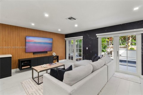 Купить таунхаус в Майами, Флорида 3 спальни, 146.79м2, № 2023886 - фото 12