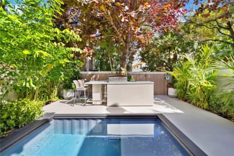 Купить таунхаус в Майами, Флорида 3 спальни, 146.79м2, № 2023886 - фото 4