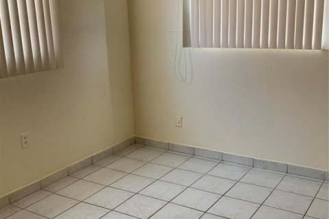 Copropriété à louer à Hialeah, Floride: 3 chambres, 102.01 m2 № 2420730 - photo 11