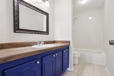 Condo in Altamonte Springs, Florida, 2 bedrooms № 2092908 - photo 16